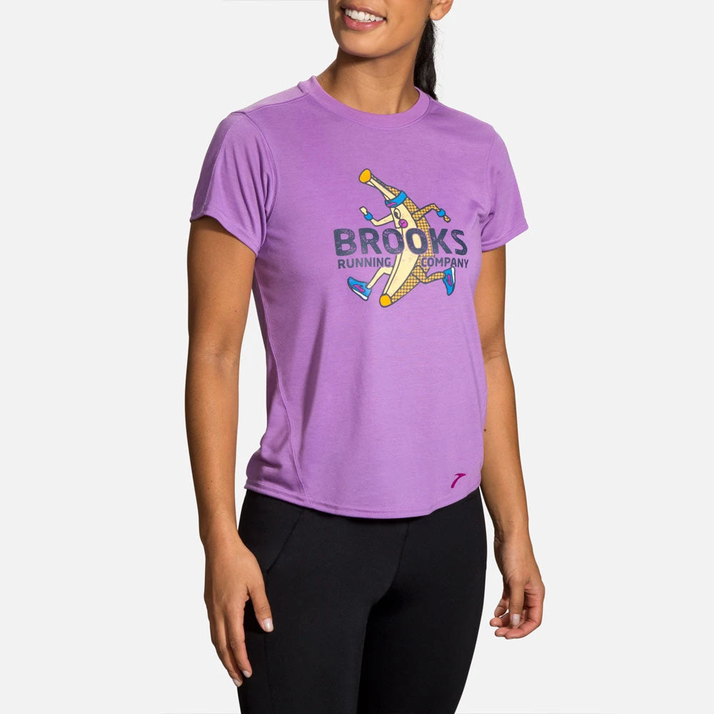 Brooks Distance Graphic Short Sleeve Women's (2020) 9 Brooks Distance Graphic Short Sleeve Women's (2020) - Image 9