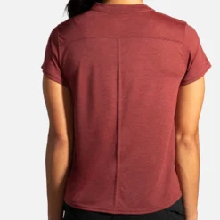 Brooks Distance Graphic Short Sleeve Women's (2020) 17 Brooks Distance Graphic Short Sleeve Women's (2020) -BROOKS Shop 056802 619 2