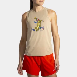 Brooks Distance Graphic Tank Spring 2022 Women's 35 Brooks Distance Graphic Tank Spring 2022 Women's -BROOKS Shop 057203 298 1