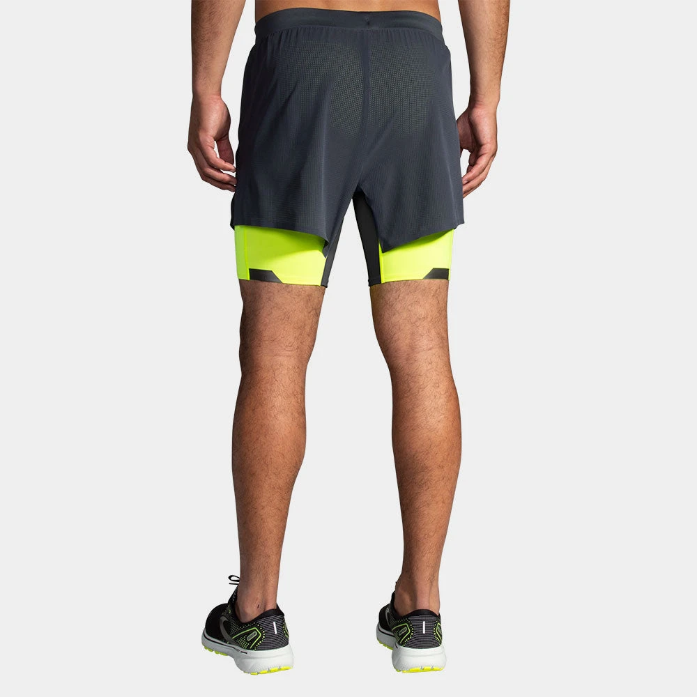 Brooks Run Visible 5" 2-in-1 Short Men's 2 Brooks Run Visible 5" 2-in-1 Short Men's - Image 2