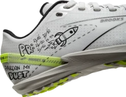 BROOKS Draft XC Unisex Spike (129 - White/Black/Nightlife) -BROOKS Shop 100039 129 D2 Draft XC
