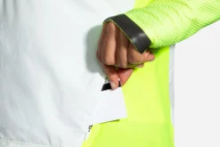 Brooks Women's Carbonite Vest - Icy Grey/Black/Nightlife (221498030) -BROOKS Shop 221498 030 D2 Carbonite Vest