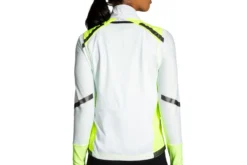 Brooks Women's Carbonite Vest - Icy Grey/Black/Nightlife (221498030) -BROOKS Shop 221498 030 MB Carbonite Vest scaled