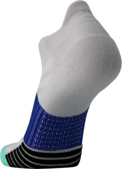 BROOKS Ghost Lite No Show Sock 2-Pack (612 - Pink/Salt & Light Grey/Salt) -BROOKS Shop 280496 612 D5 Ghost Lite No Show 2 Pack